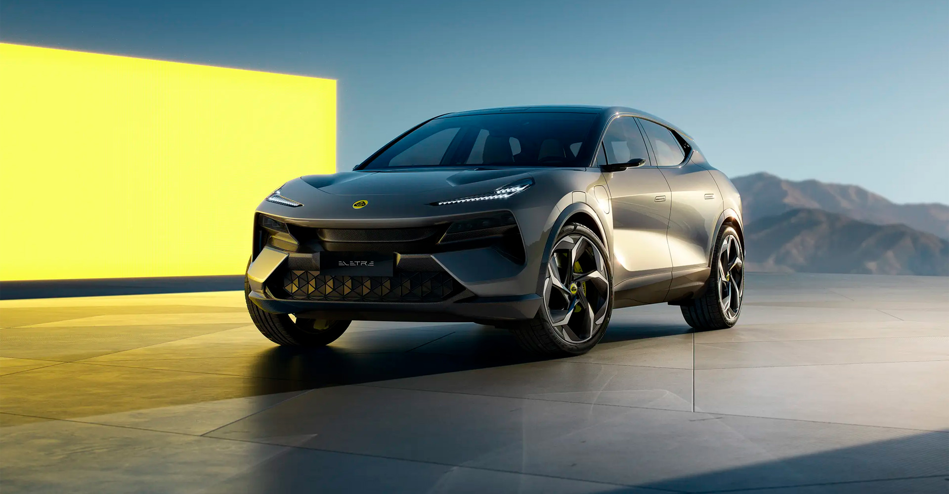 Електромобіль Lotus Eletre (Nyo)